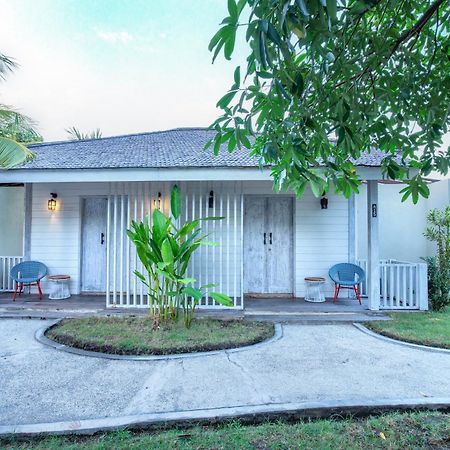 Frii Resort Gili Trawangan Exterior foto